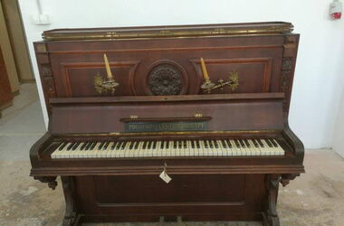 Die fertige Pianobar